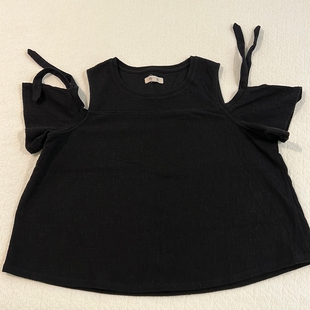 Madewell Shoulder Cut Out Top - Black